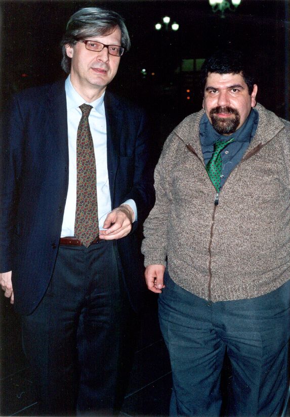 L'artista Vincenzo Borelli in compagnia del famoso Prof. Vittorio Sgarbi